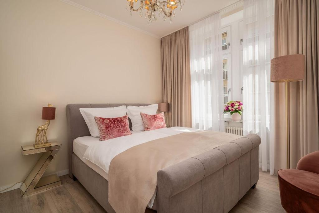 Vip Apart Center Baden-Baden Bagian luar foto