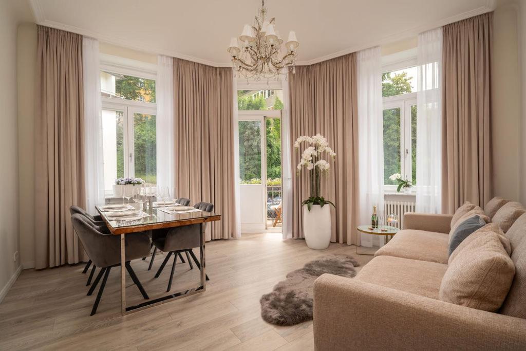 Vip Apart Center Baden-Baden Bagian luar foto