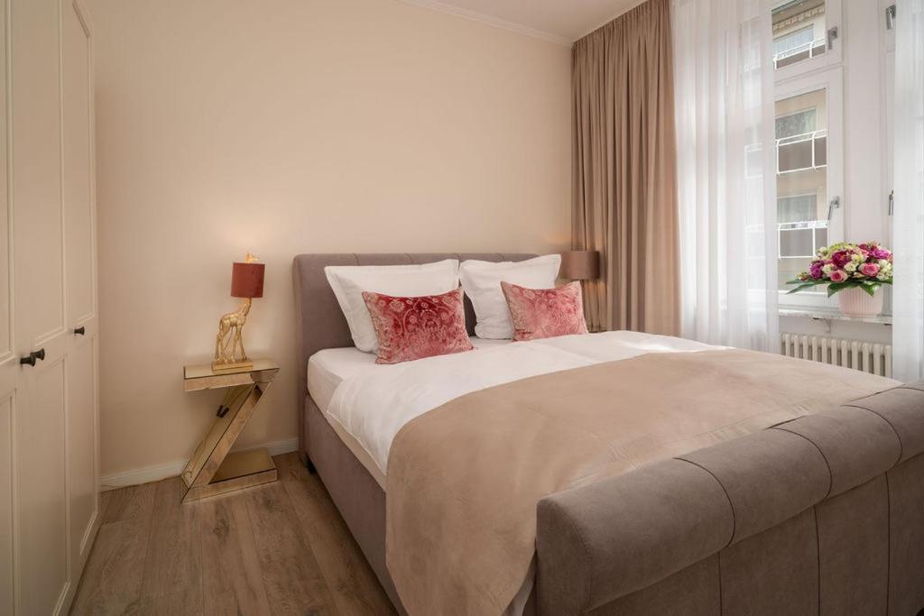Vip Apart Center Baden-Baden Bagian luar foto